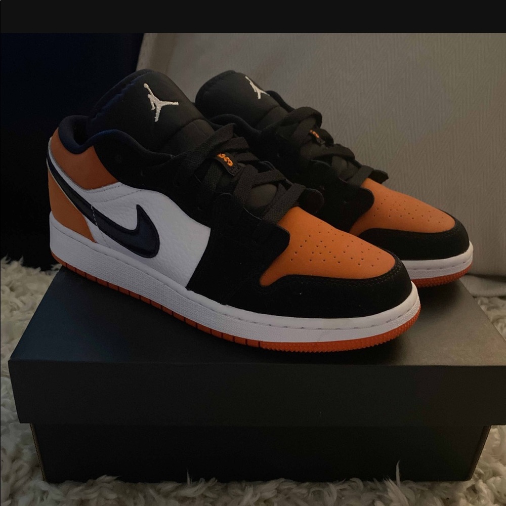 Jordan 1 Low Shattered Backboard GS
